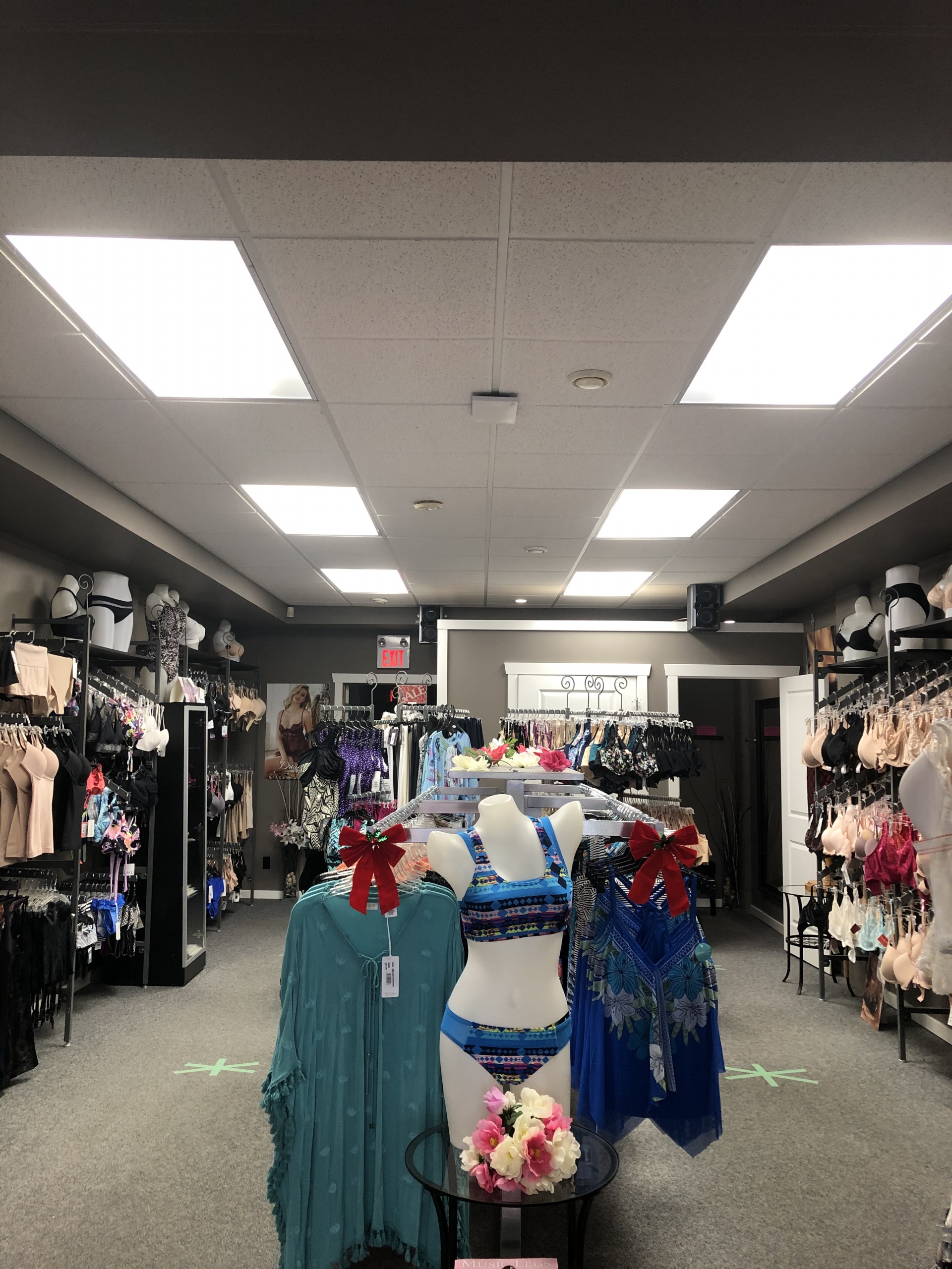 Chantilly Lingerie and Swim Boutique - Chantilly Lingerie